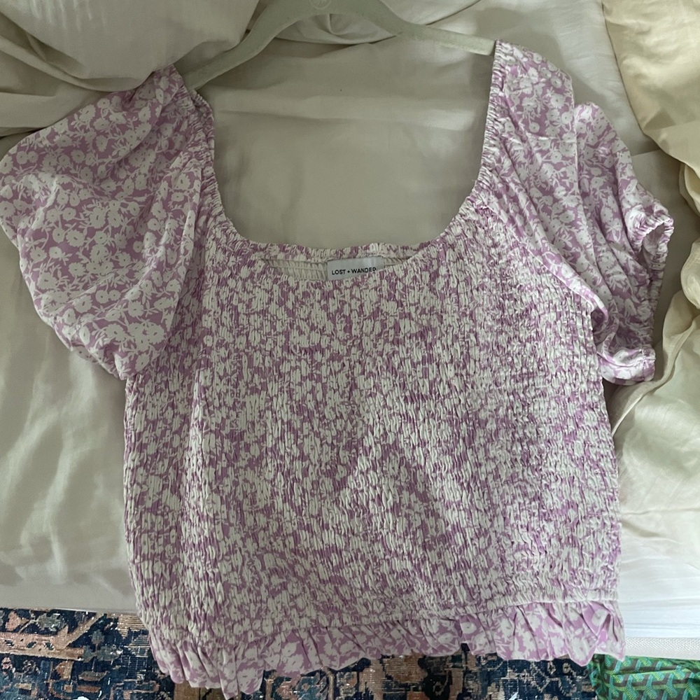 Lost+Wander pink floral smocked puff sleeve top size Medium NWOT